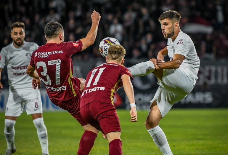 CFR Cluj a fost învinsă de Rapid București cu 2-1
