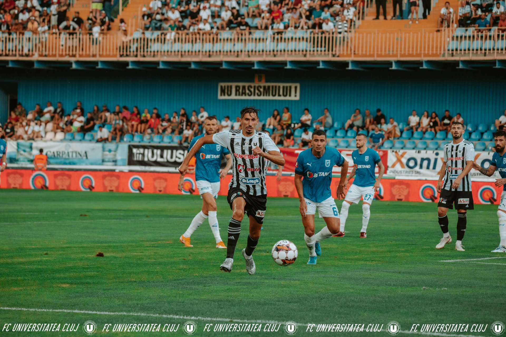 Univesitatea Craiova - Universitatea Cluj în luna iulie