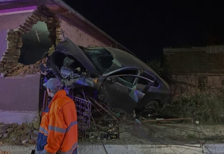 Un tânăr fără permis a murit în noaptea de duminică spre luni