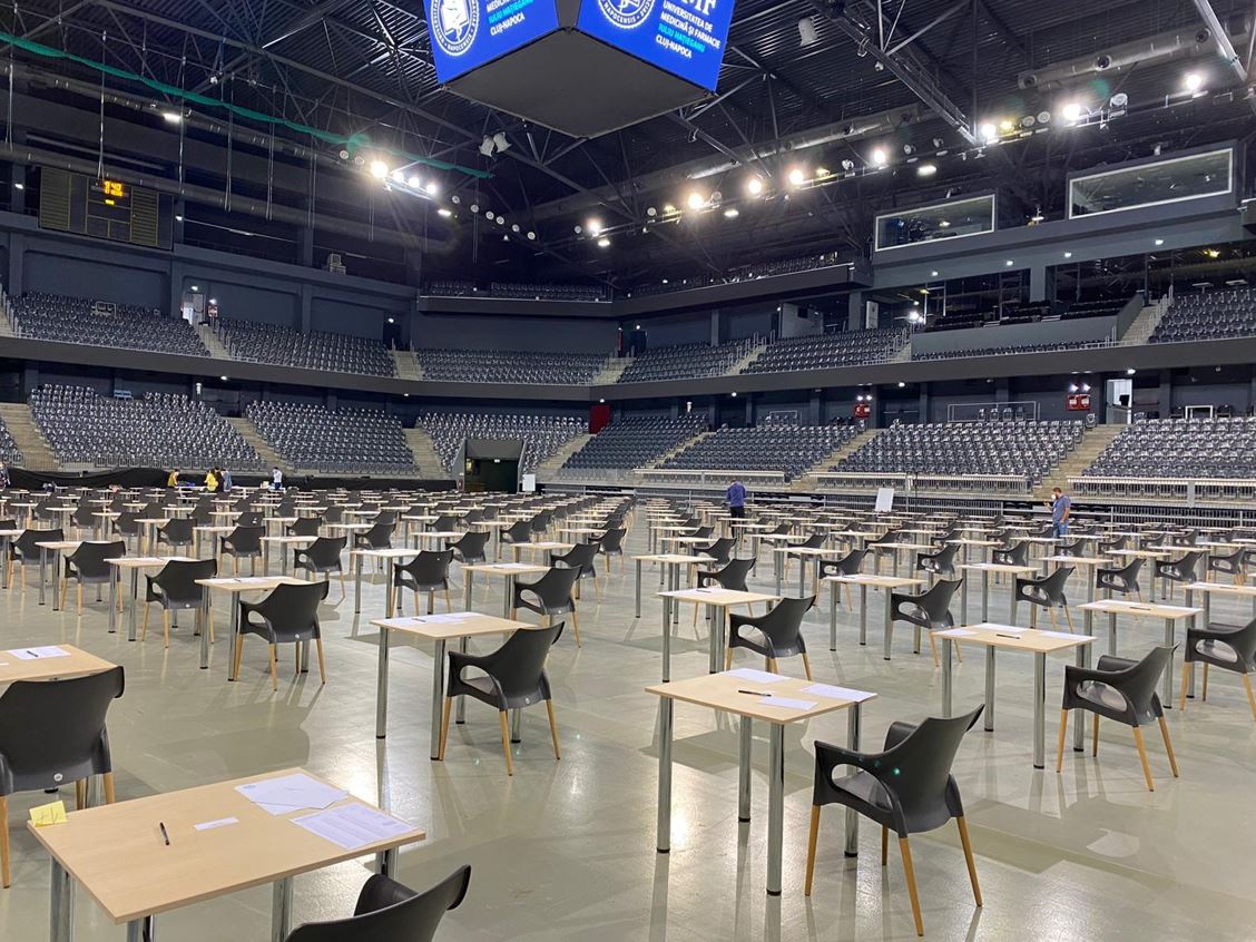 O sală de examen a fost amenajată la BT Arena / Foto: UMF Cluj