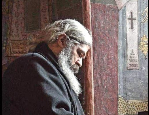 în imagine: Preotul Calistrat Chifan/ sursa: captură Părintele Calistrat/Facebook.com