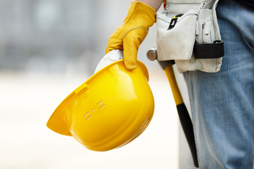 Sectorul de construcții aduce cei mai mulți muncitori asiatici în România. FOTO: Depositphotos.com