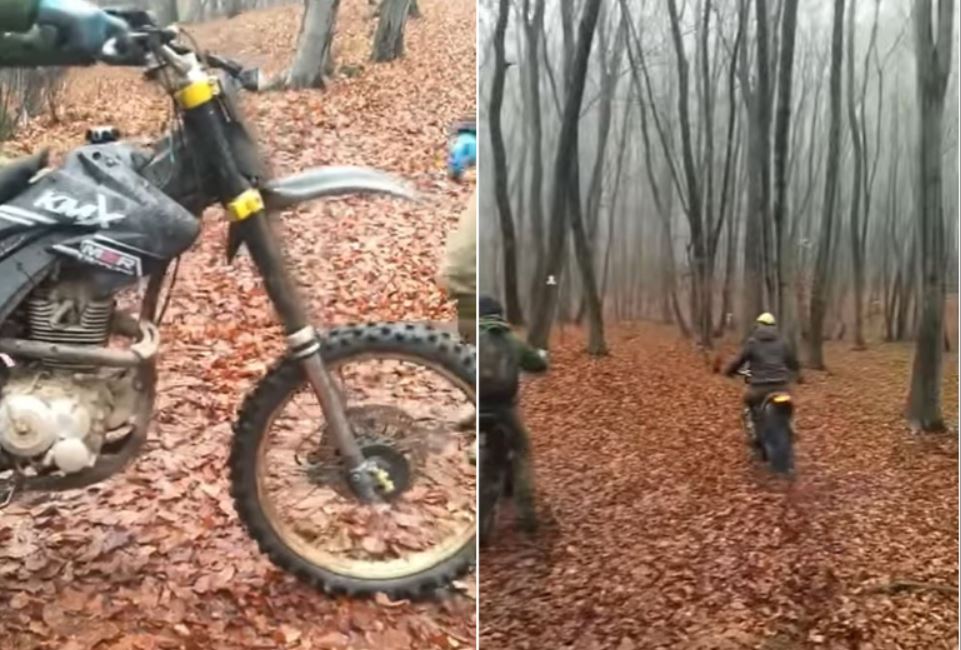 Motocicliști cu vehicule off-road