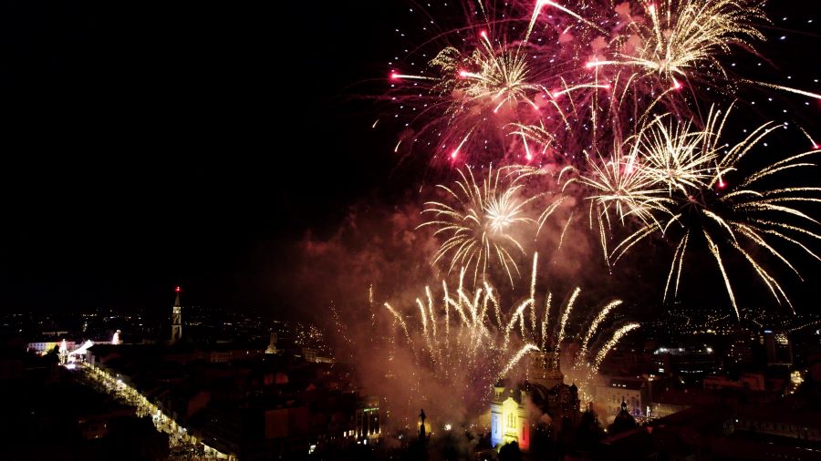 260 de drone au luminat cerul Clujului într-un spectacol inedit