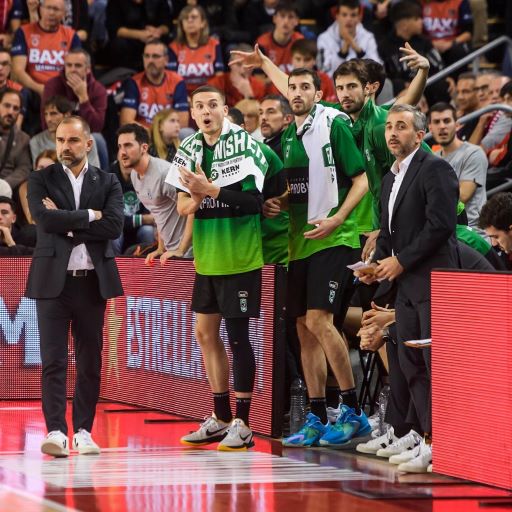 Banca celor de la Joventut Badalona/FOTO: Club Joventut Badalona - Facebook