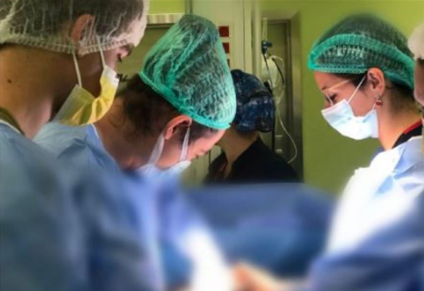 Medicii clujeni au prelevat organele unei adolescente