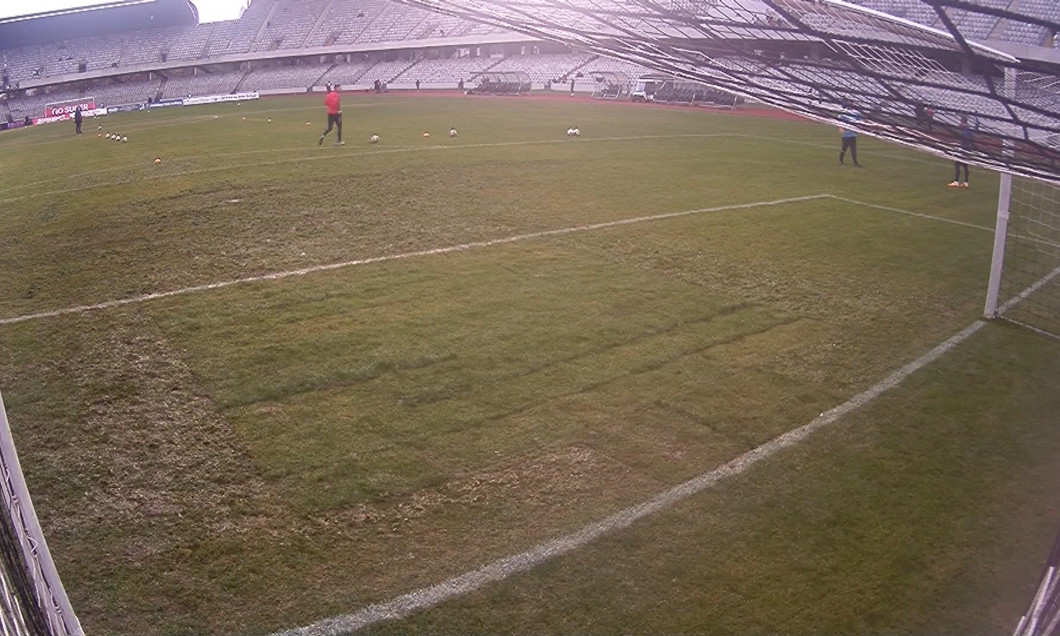 Gazon „horror” pe Cluj Arena