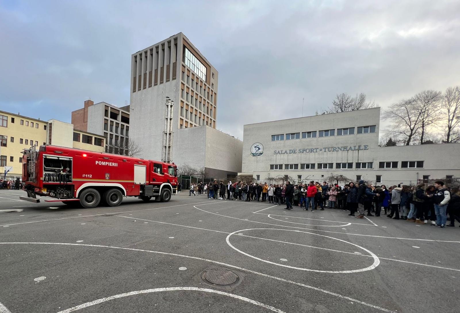 Elevii Colegiul Național George Coșbuc din Cluj-Napoca au fost evacuați