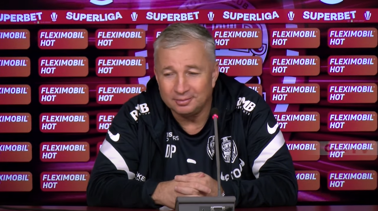 Dan Petrescu în cadrul conferinței de presă /FOTO: captură ecran CFR Cluj 1907 - Youtube
