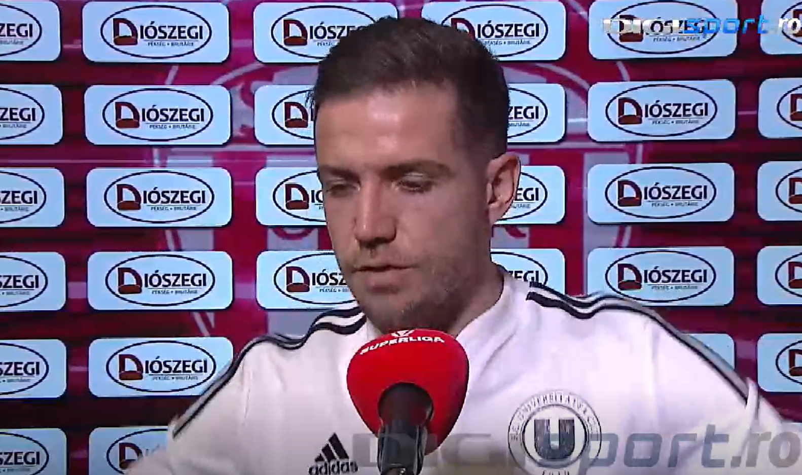 Alex Chipciu a răbufnit la finalul partidei și a aruncat cu săgeți în colegii săi/ Foto: captură ecran video digisport.ro