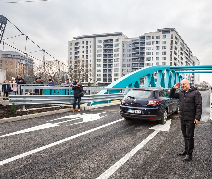 Emil Boc la inaugurarea Podului Porțelanului. Sursă foto Facebook Emil Boc