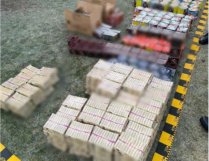 Acțiuni de amploare ale polițiștilor clujeni pe linia comerțului pirotehnic/ captură foto: Poliția Română