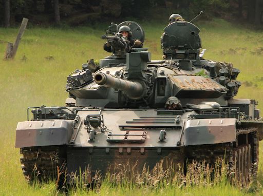 România ar putea investi în retehnologizarea unei fabrici de armament/ captură foto romarm.ro