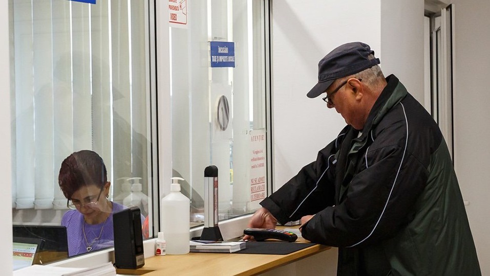 Tot mai mulți clujeni depun online cererile de parcare. FOTO: Primăria Cluj-Napoca