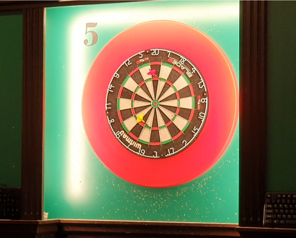 Darts-ul este un sport din ce în ce mai popular în Cluj-Napoca /FOTO: monitorulcj.ro