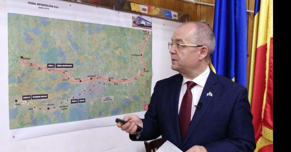 Emil Boc dă asigurări: „Trenul metropolitan SE FACE”. FOTO: Facebook/ Emil Boc