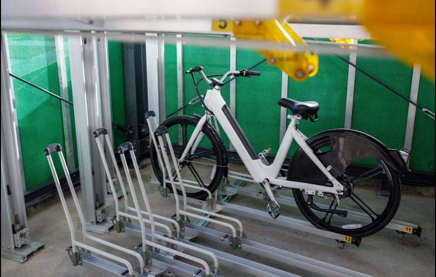 Peste 900 de locuri de parcare pentru biciclete până la finalul anului