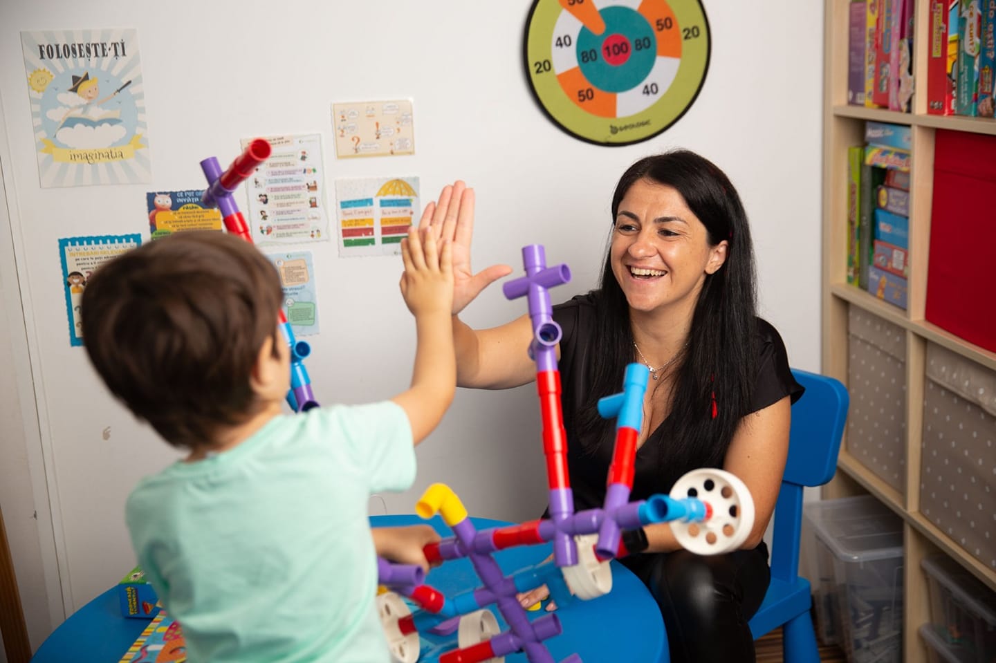 Terapie cu ajutorul Asociației Autism Voice / Foto: Asociația Autism Voice