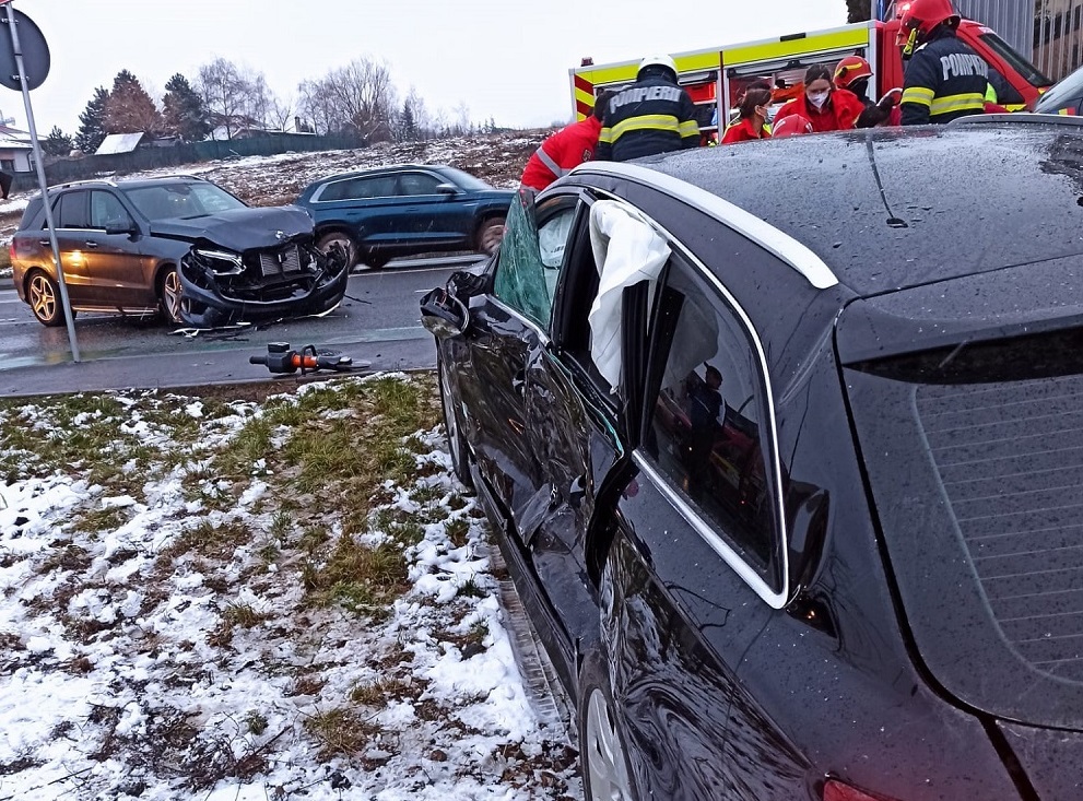 Accident pe strada Bună Ziua. Sursă foto ISU Cluj