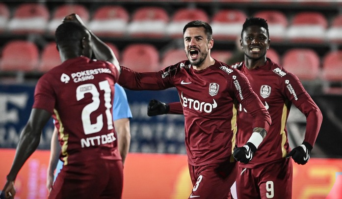 Jucătorii CFR Cluj sărbătoresc golul victoriei /FOTO: CFR Cluj - Facebook