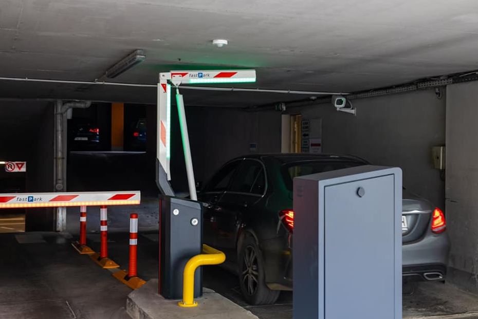 Sistem de acces nou într-unul din parkingurile de pe strada Primăverii
