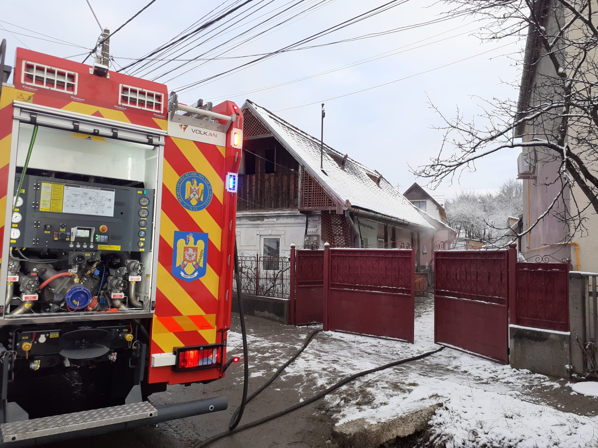 Incendiu la o casă din Huedin