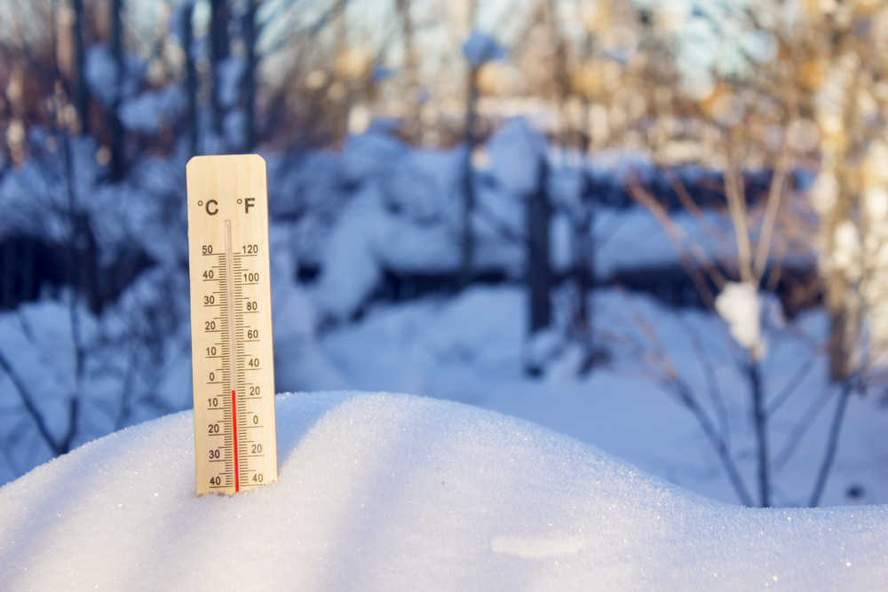 Temperaturi de până la -20