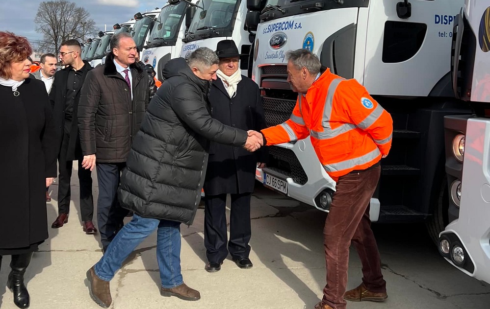 Alin Tișe la prezentarea flotei Supercom. Sursă foto Facebook Alin Tișe