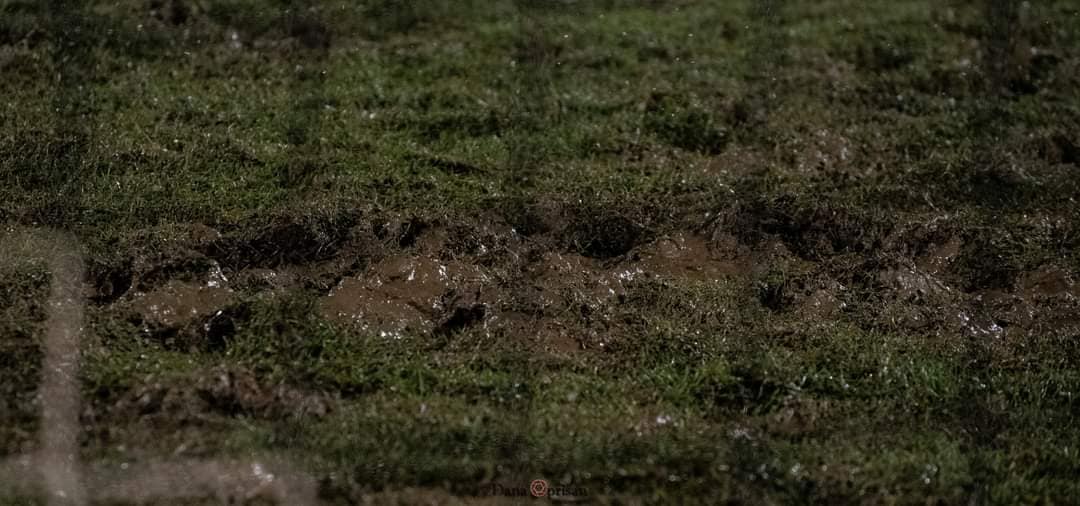 Noroi pe Cluj Arena. Sursă foto Facebook Șepcile Roșii