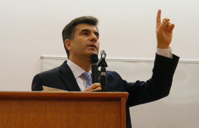 Lucian Croitoru