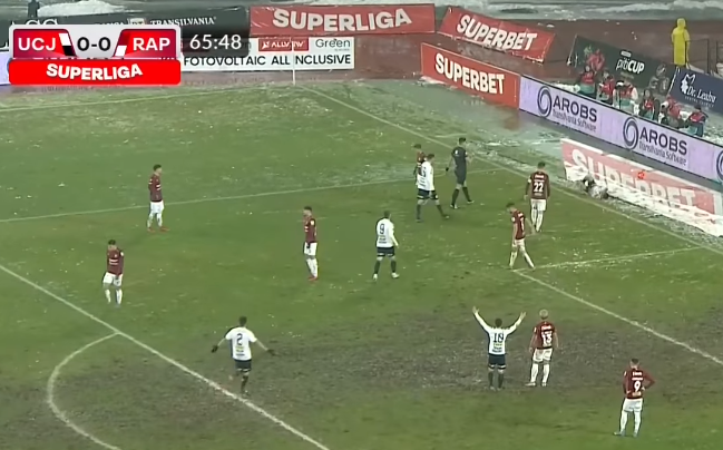„U” Cluj a fost dezavantajată de arbitri în acest sezon /FOTO: captură ecran digisport.ro.