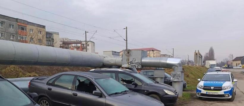 Tineri reținuți pentru furt calificat/captură foto: Info Trafic România Facebook.com