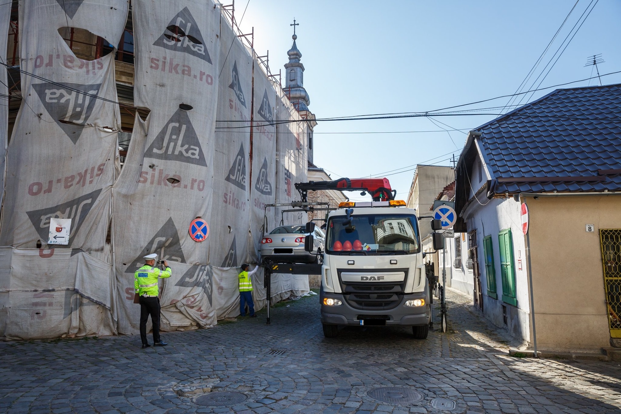 Peste 5.000 de mașini PARCATE ILEGAL
