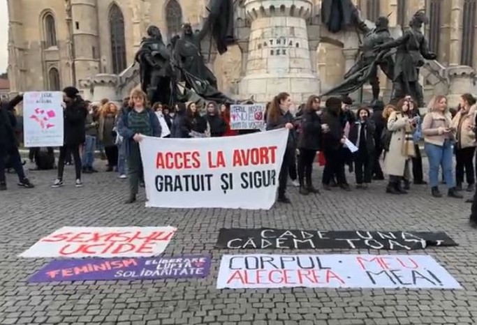 Protest feminist în Piața Unirii