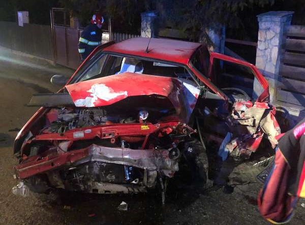 Un tânăr de 19 ani a ajuns în stare gravă la spital