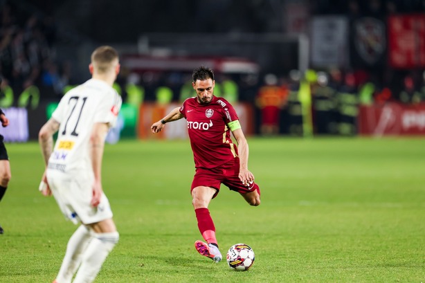 Mario Camora va absenta din lotul naționalei pentru primele partide din calificări /FOTO: CFR Cluj - Facebook