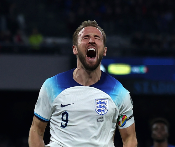 Harry Kane a devenit cel mai bun marcator din istoria naționalei Anlgiei /FOTO: England football team - Facebook