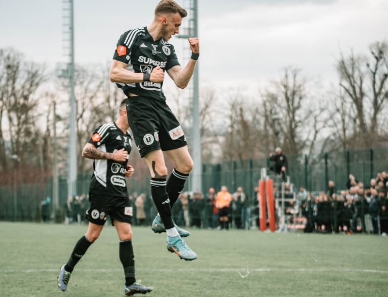 Emil Boc: Stabilitatea financiară îi va permite echipei lui Neluțu Sabău să se concentreze pe jocul din teren/Foto: FC Universitatea Cluj Facebook.com