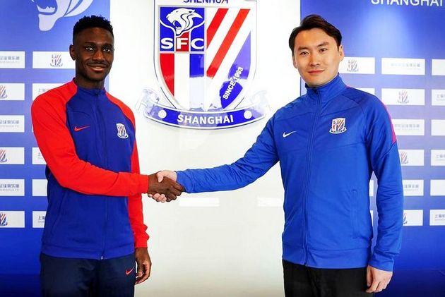 Cephas Malele prezentat de Shanghai Shenhua /FOTO: Shanghai Shenhua - Instagram