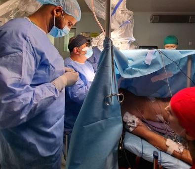 Intervenția neurochirurgicală cu pacientul conștient