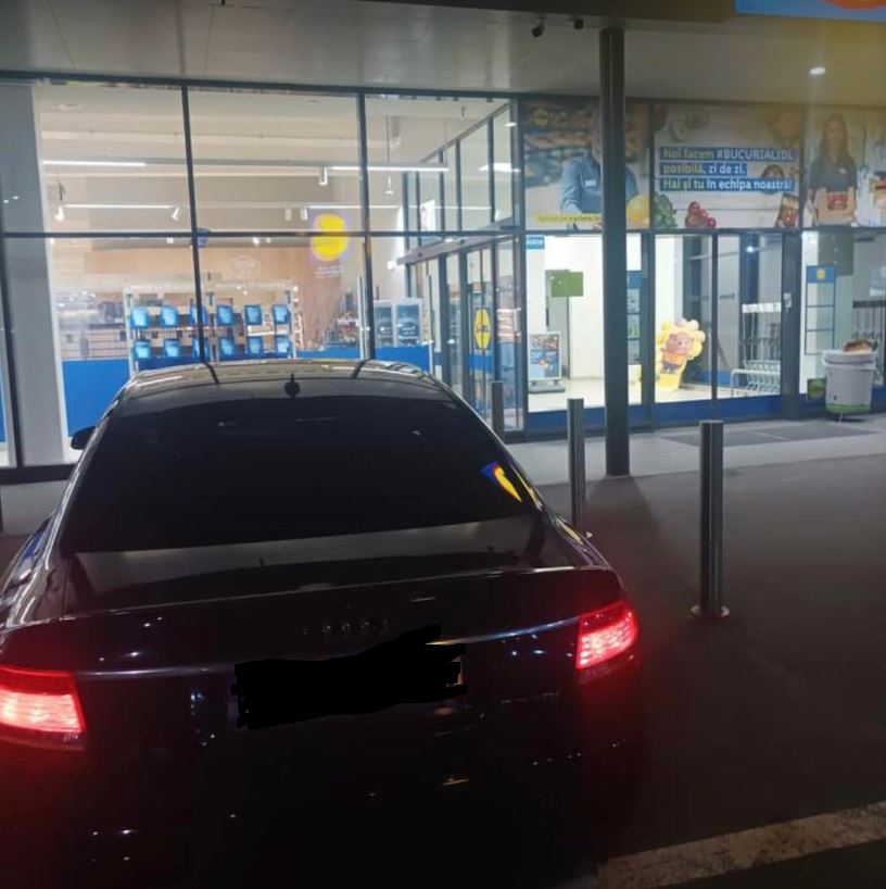 Un șofer a trecut cu roata mașinii peste piciorul unui clujean / Foto: Info Trafic Cluj-Napoca-România