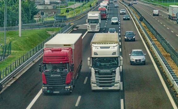 Restricții de circulație pentrucamioanele de mare tonaj