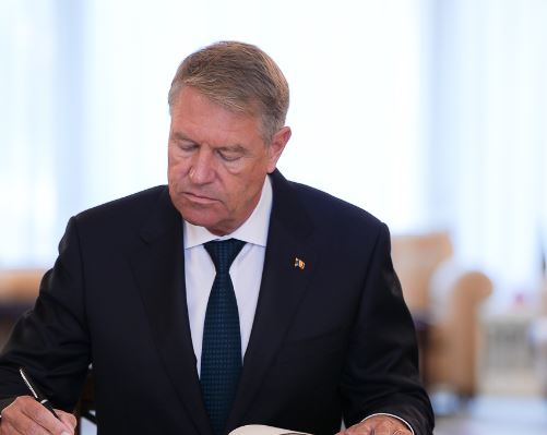 Alina Albu a fost numită procuror șef la DIICOT. Președintele a semnat decretul/Foto: Klaus Iohannis Facebook.com