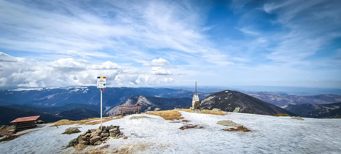 Masivul Vlădeasa