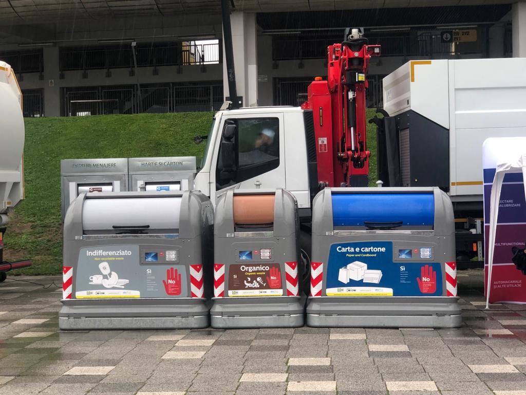 Bani din PNRR pentru insule ecologice digitalizate de colectare a deșeurilor/ Foto: monitorulcj.ro