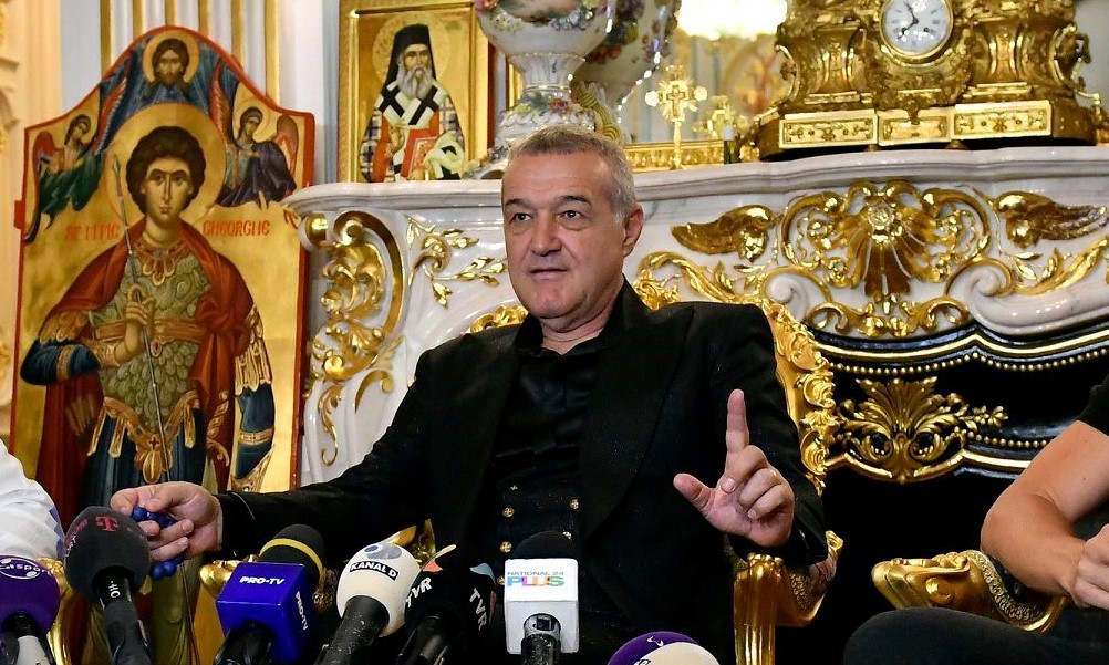 Gigi Becali în cadrul unei conferințe de presă /FOTO: FCSB - Facebook
