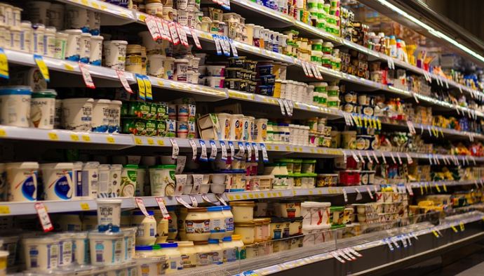Laptele se ieftinește de la 1 Mai. Măsura de stimulare a consumului de lapte românesc