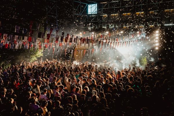 Organizatorii festivalului Electric Castle care se tine la Castelul din Bonțida (Cluj) au anunțat că au dat startul unui quest prin metroul din București/ Foto: Electric Castle - Facebook