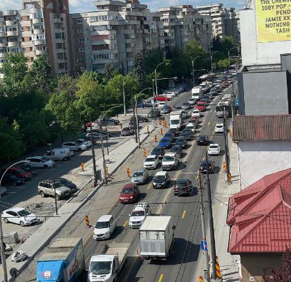 Trafic paralizat