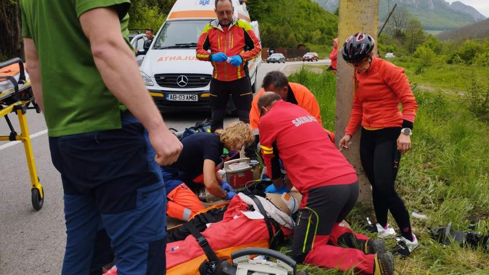 Un tânăr motociclist din Cluj A MURIT într-un accident la Rimetea. FOTO: Salvamont Alba